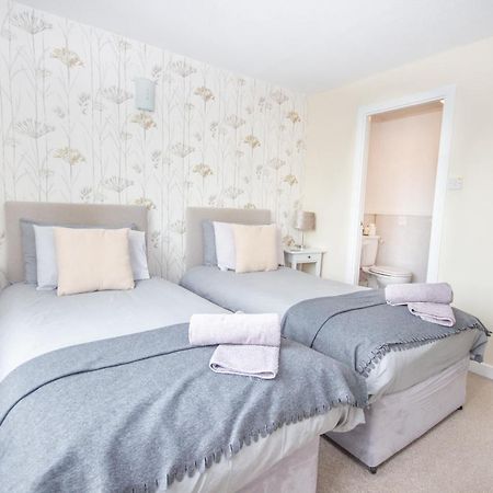 Horse And Hound Country Inn Bonchester Bridge Экстерьер фото