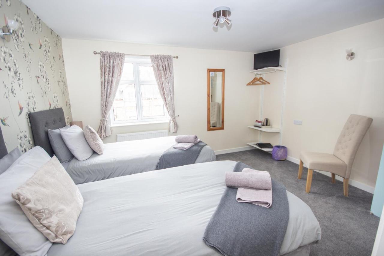 Horse And Hound Country Inn Bonchester Bridge Экстерьер фото