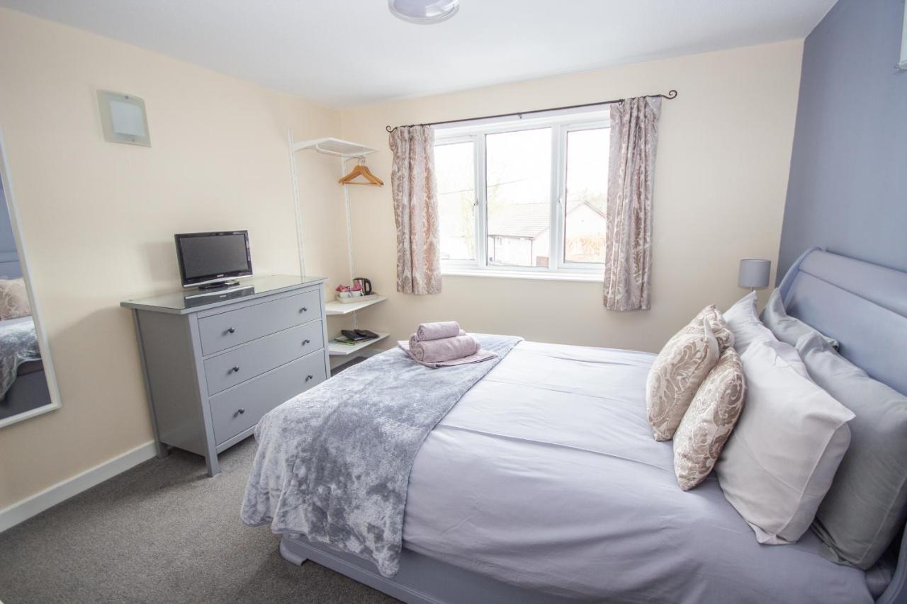 Horse And Hound Country Inn Bonchester Bridge Экстерьер фото