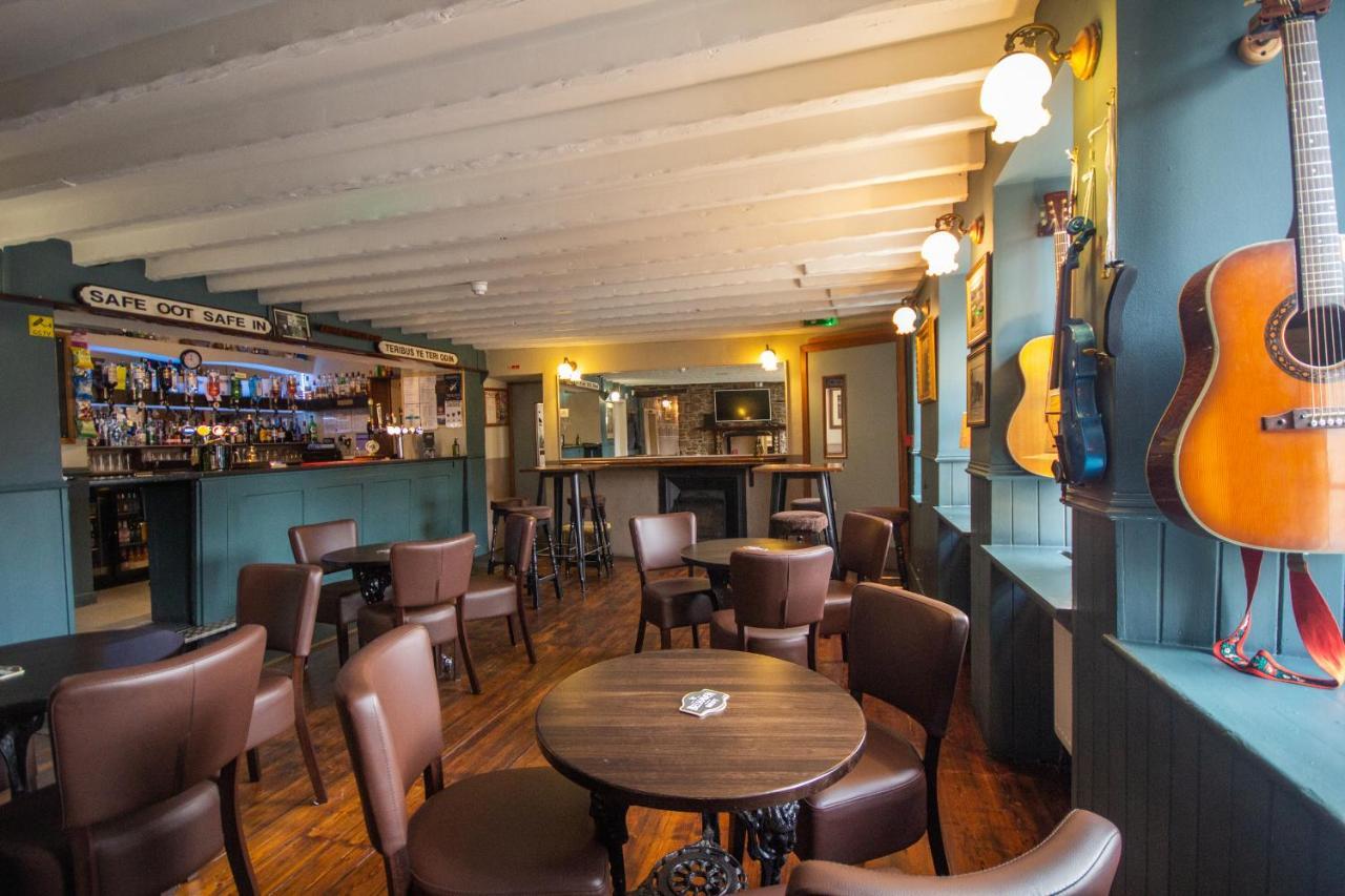 Horse And Hound Country Inn Bonchester Bridge Экстерьер фото