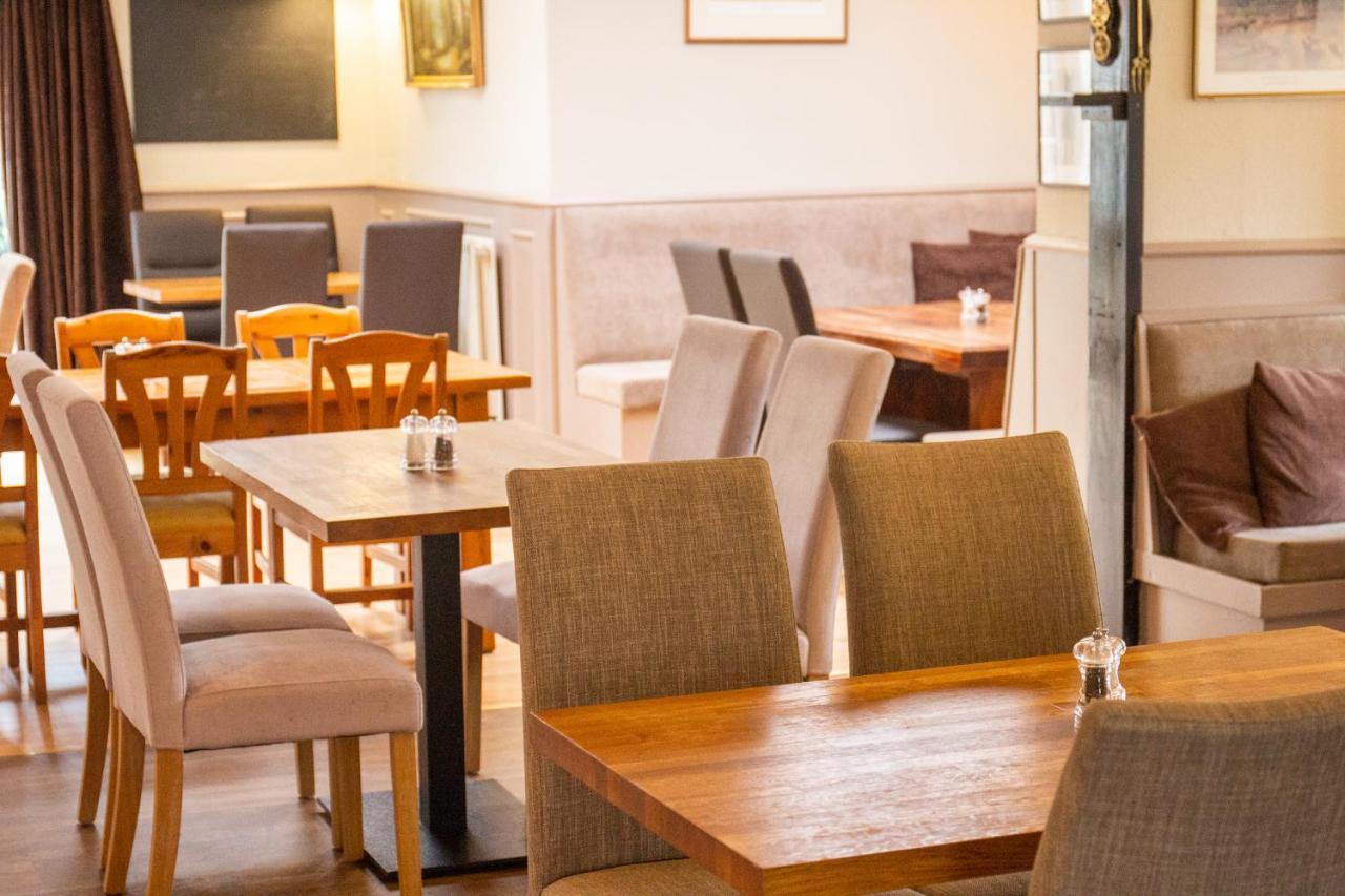 Horse And Hound Country Inn Bonchester Bridge Экстерьер фото