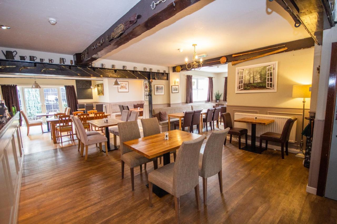 Horse And Hound Country Inn Bonchester Bridge Экстерьер фото